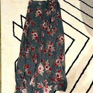 Francesca’s Gray Ruffle Wrap Skirt